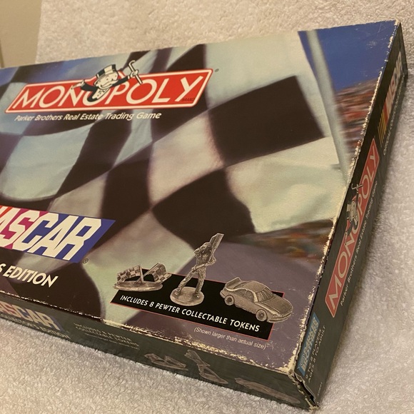 NASCAR Official Collectors Edition Monopoly Game, Parker Brothers - Picture 15 of 16